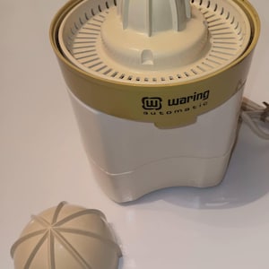 Vintage Electric Juicer by Waring Automatic Fruit Juicing Machine