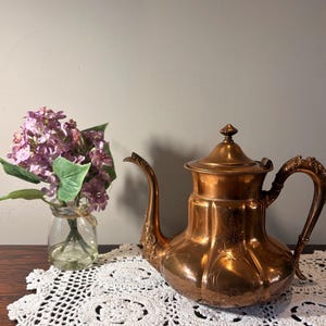 Antique Forbes Silver Co Quadruple Plate Coffee Pot #198 – Victorian Silverplate Teapot – Ornate Engraved Copper Patina – Farmhouse Decor