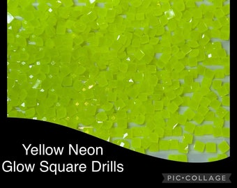 AU Seller Pack 2000 SQUARE Neon GLOW Diamond Painting Drills - Yellow