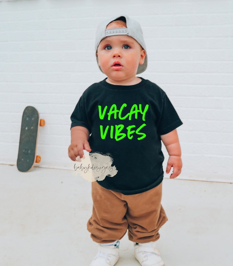 Vacay Vibes Retro Neon Kids T-Shirt, 90s Shirt, Womens Summer Vacation shirt, Comfort Colors®, Girls Beach Shirt, Matching Mommy Shirt Black