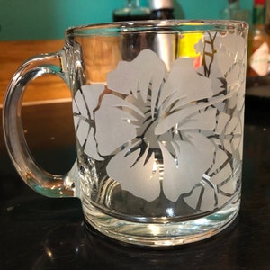 Hibiscus flower clear glass mug