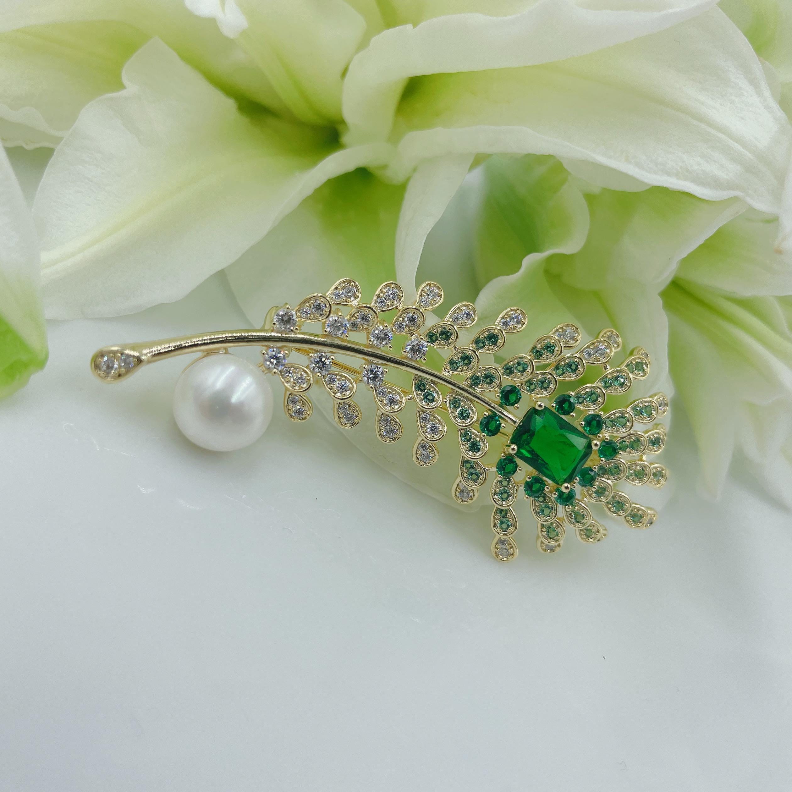 Elegant Feather Brooch Pin, Cubic Zirconia & Crystal Jewelry 