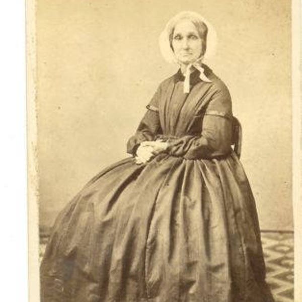 Carte De Visite  - women in the mid 1860's - by Masterson, Port Jervis