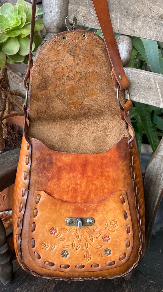 Vintage 70's Hand-Crafted Tooled Leather Shoulder… - image 4
