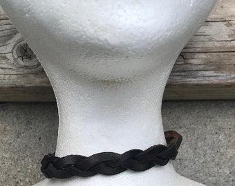 Vintage black/brown antiqued  braided leather choker necklace with snaps