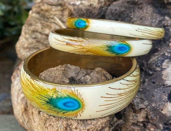 Beautiful Vintage Peacock feather design bangle bracelet set, brass interior