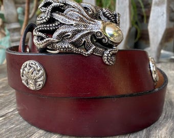 Great Vintage Hippie Boho Western Tooled Leather Belt With  display picture 3