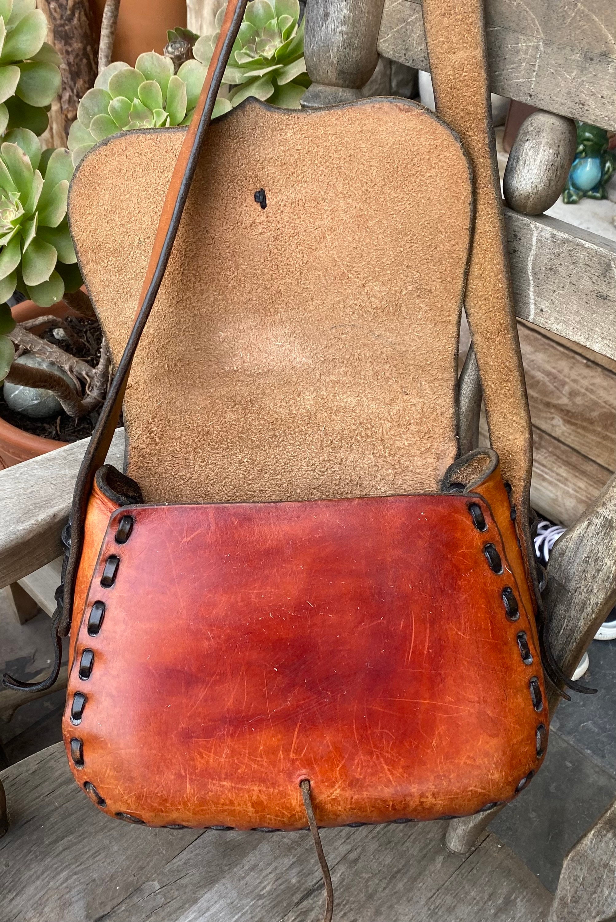 バッグ archive grunge fringe shoulder bag brown DIESEL Vintage Brown Shoulder Bag With Leather Logo, 00's