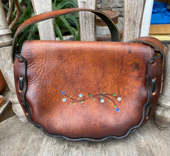 Vintage rustic medium size 1960s Tooled Leather P… - image 5