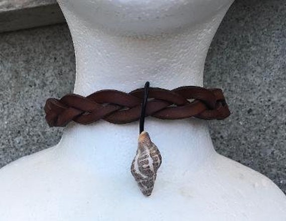 Vintage brown braided leather choker with seashel… - image 1