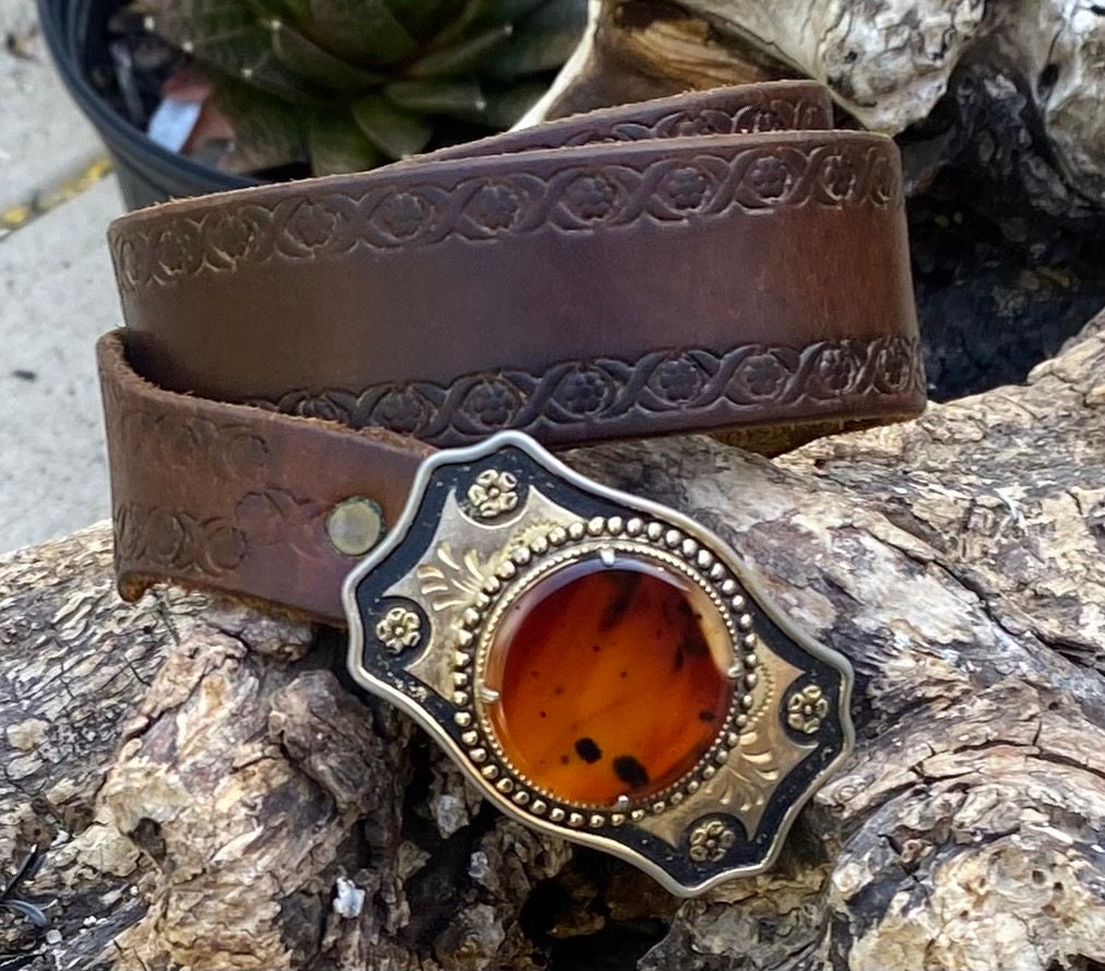 Vintage Brown Tooled Hippie Boho Western Leather Belt With  display picture 2