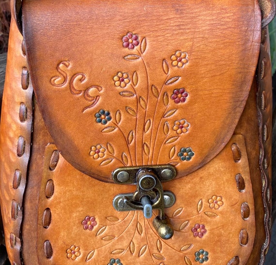 Vintage 70's Hand-Crafted Tooled Leather Shoulder… - image 3