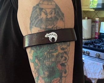 Large dark brown leather upper arm/bicep cuff with Fetish bear concho