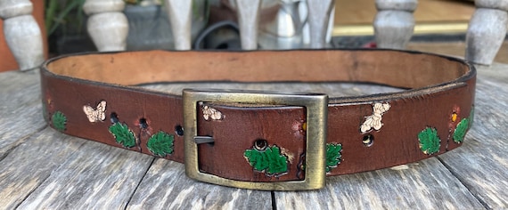 Vintage 70s Brown Tooled Leather Womens Floral Butterfly 