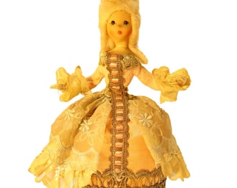 Vintage German Folk Art Doll – 22 cm Handmade Collectible