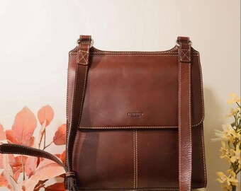 Unused Vintage Chestnut Leather Saddle Bag – Oiled Brown Crossbody Satchel - Original Bag