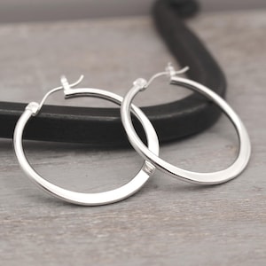 Sterling Silver Click-Latch Hoop Earrings: Hammered Finish, 1-Inch