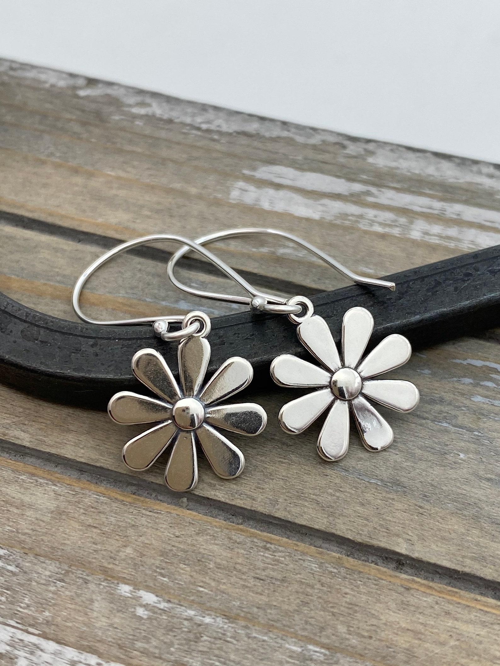 Sterling silver daisy earrings drop dangle earrings gift Etsy