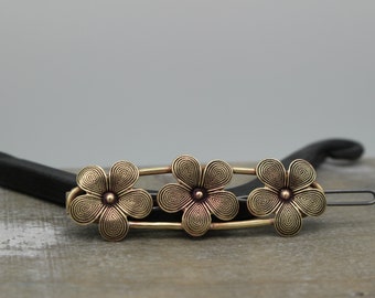 Medium oval Barrette with flowers / Brass flower Barrette / Hair Accessory / Gift for her / Hair Jewelry / Jewelry sale