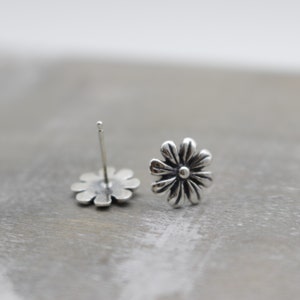 Sterling Silver Flower Stud Earrings / Silver Studs / Womans Earrings / Gift for her / jewelry sale image 2