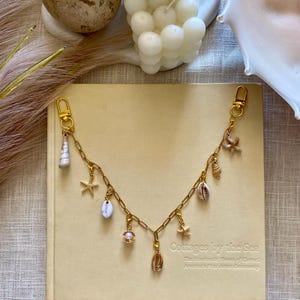 Ocean Aesthetic Chain Keychain, Mermaidcore Shell & Starfish Bag Charm, Beachy Gold Charms, Gift For Her, Bag Keychain, purse Keychain