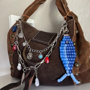 Gold Ocean Bag Charm Chain, Seashell Purse Charm, Sardine Beaded Charm, Neutral Aesthetic Keychain, Beachy Handbag Charm Gift