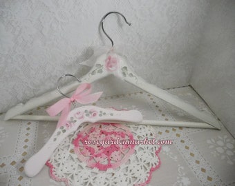 Cottage Ivory, Pink Rose and Periwinkle Flowers Wood Clothes Hanger with Metal Hook, Hand Painted Cottage Style, Closet Ready Compliment