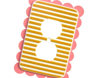 The Scalloped Stripes Cover for Standard Duplex Outlet