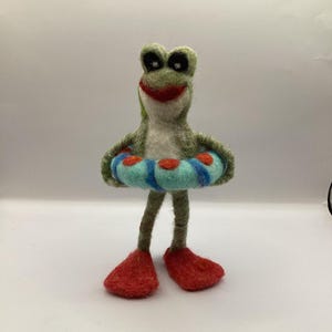 Felted frog, Needle felted, Fiber Art, Fabric Art, Sheep’s wool, Collectible, Party favor, Shower gift, Whimsical Frog