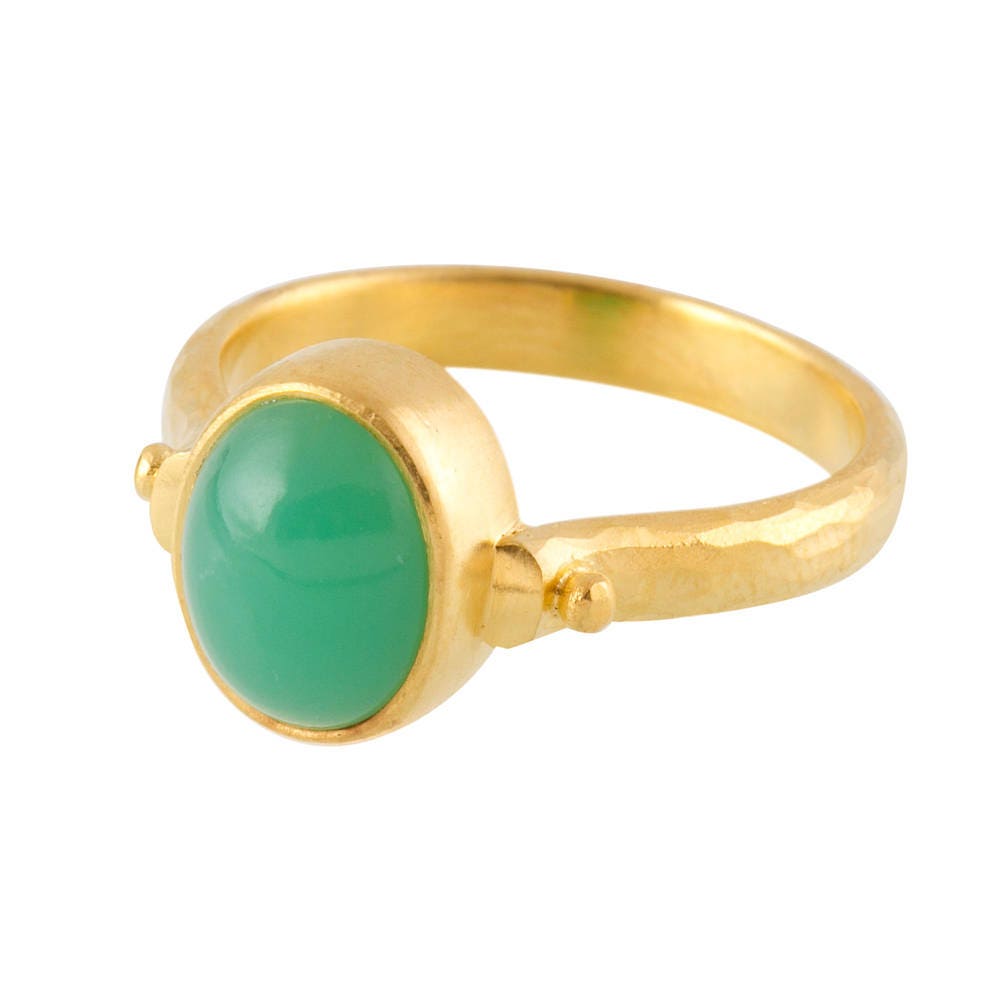 Chrysoprase Cabochon Ring Chrysoprase and Gold Ring - Etsy UK