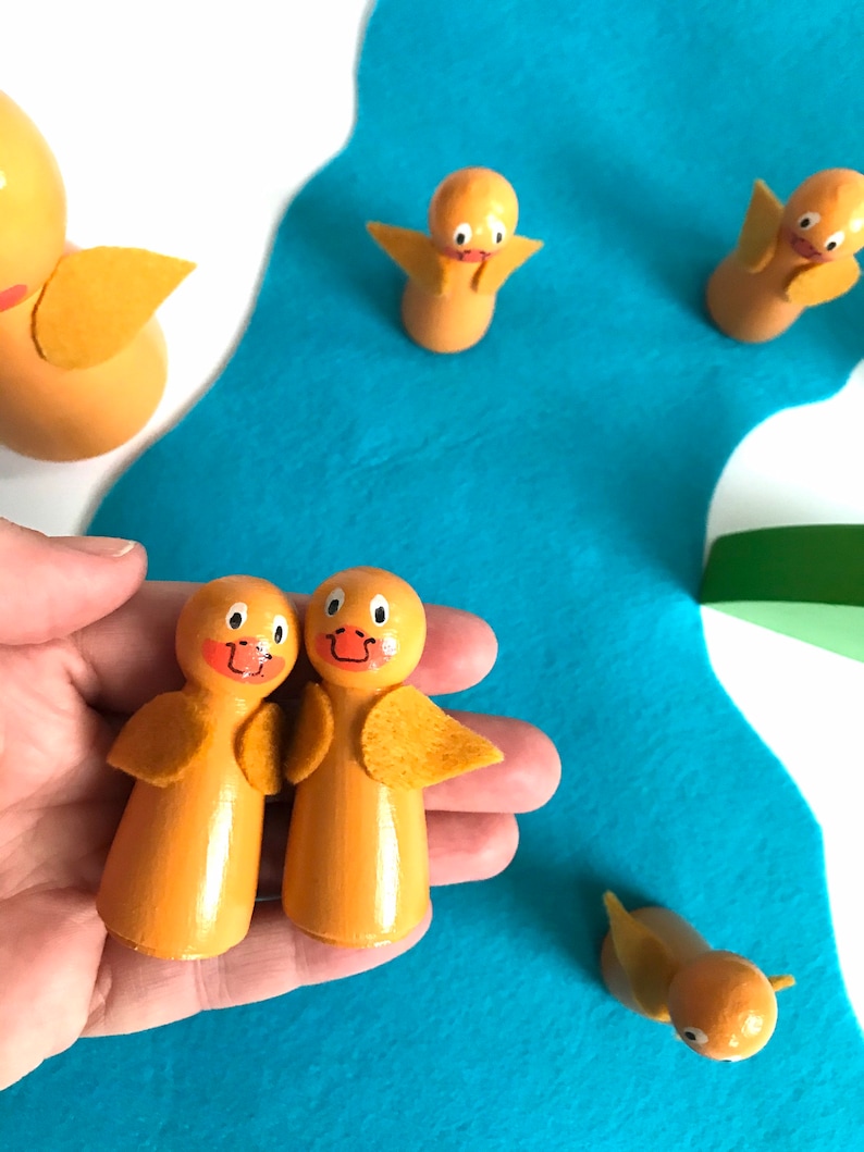 Ready to ship 5 Little Ducks Duck Peg Dolls Nursery Rhyme Toys & Games Pretend Play
