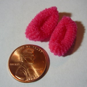 Miniature Reddish-Pink Slippers for the dollhouse 1/12 scale Doll House Mini, for Printers Drawer, Knick Knack Shelf or Fairy House