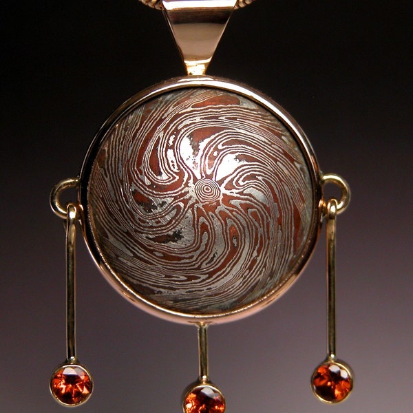 Mokume Gane Pendant in 18 karat Gold with Hessonite Garnets PORTAL