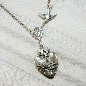 Silver Necklace - Silver Sacred Heart - Jewelry by BirdzNbeez