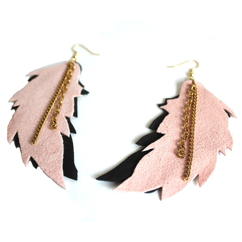 Pale Pink & Grey Leather Feather Earrings w Gold Tone Chain / Large Scale Light Weight Earrings / Pastel Pink Eco Recycled Leather Earrings image 3