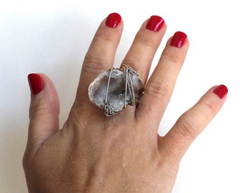 Crystal Cave and Chain Ring that Rocks size 7