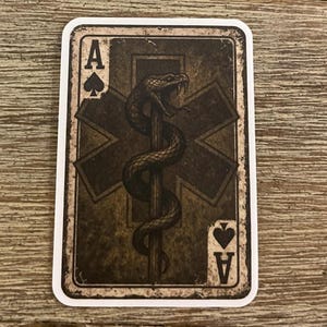 Sticker As de pique EMT – Sticker serpent et membre du personnel médical en détresse