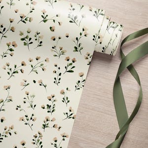 Minimalist vintage floral mural for farmhouse kitchen