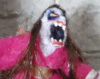 ONRYOU (Folklore) Pipe cleaner figure