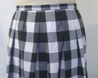 CLEARANCE! SPANKING NEW! Size 26 Cotton Madras Check Skirt