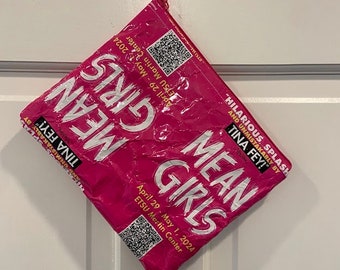 Mean Girls Touring Show-Beutel (Upcycling) Buntes rosa Innenfutter und gelber Reißverschluss