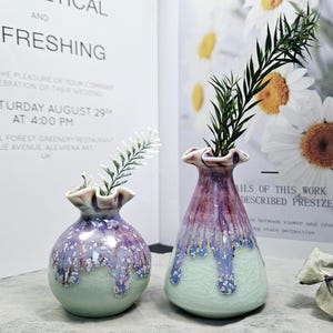 Unique Handmade Green Mini Ceramic Flower Vase - Gift for Vase Lovers bild 6