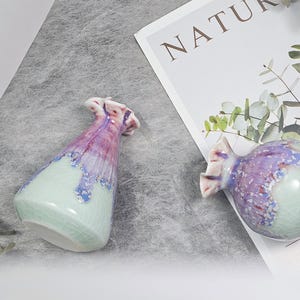 Einzigartige grüne Minivase, spielerische Gartendekoration, entzückender handgemachter Keramikblumentopf Geschenk für Mama, Geschenk für Vasenliebhaber