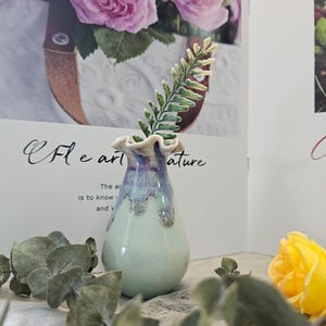 Unique Handmade Green Mini Ceramic Flower Vase - Gift for Vase Lovers one light green(A)