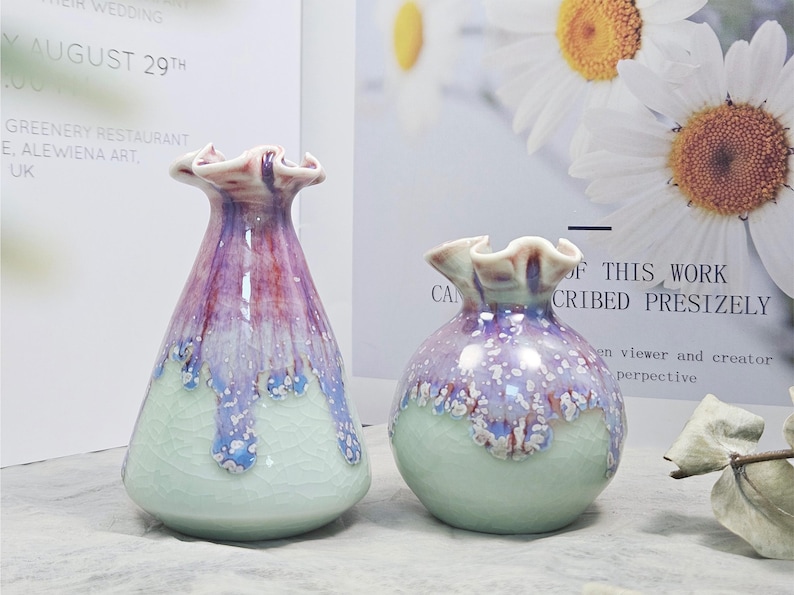 Unique Handmade Green Mini Ceramic Flower Vase - Gift for Vase Lovers bild 7