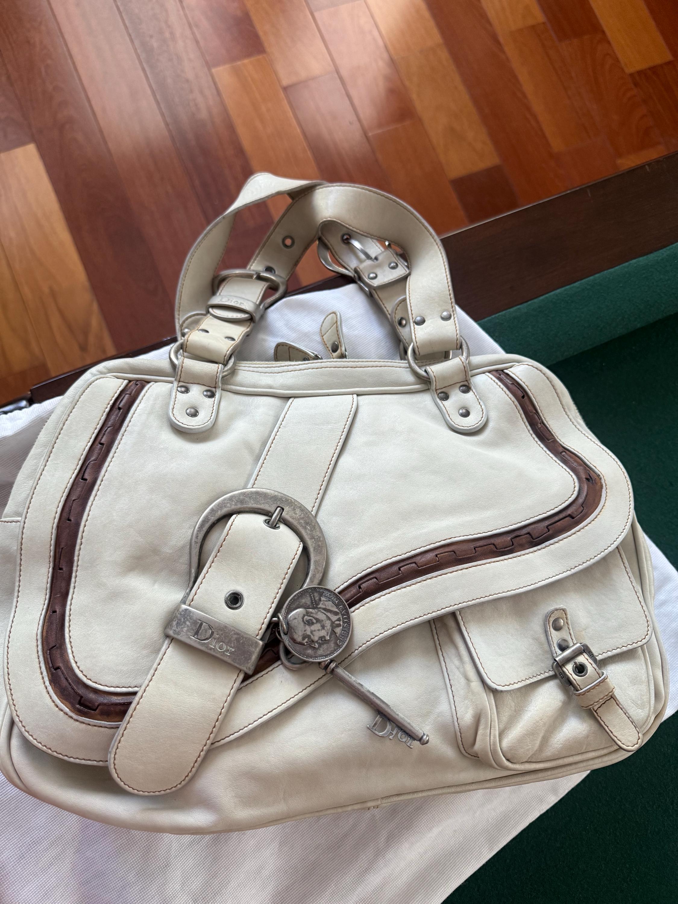 Christian　Dior　ガウチョバッグ Christian Dior クリスチャンディオール カーフレザー ガウチョ