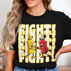 Grappig Mosterd Vs Ketchup T-shirt, Condiment Fight Cartoon Tee, Voedselhumor Grafische T-shirt, Speels Keukenontwerp T-shirt, BBQ-feestshirt