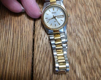 Vtg. Seiko Two-Tone Quartz Day/Date Damenuhr