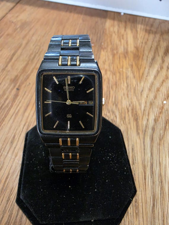 Vintage Seiko Quartz Tank
