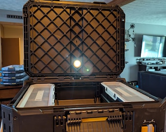 ToughBuilt Stacktech Lid Light